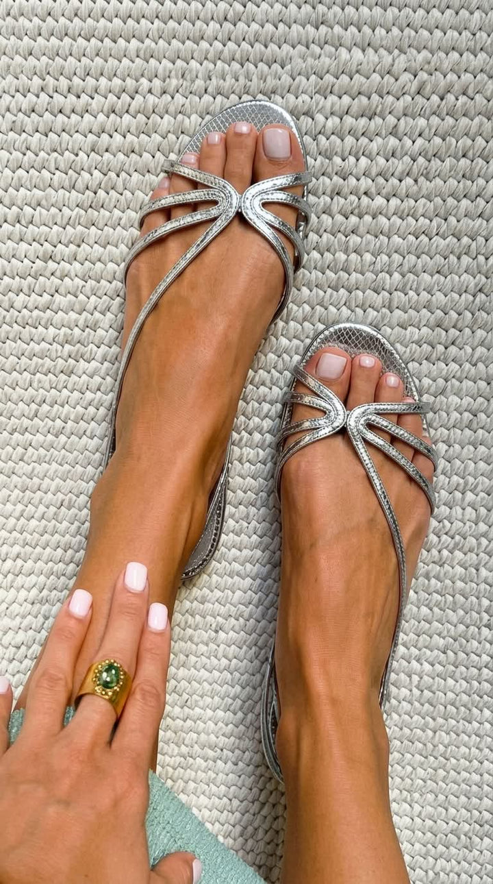 Isla™ | Golden Elegance Sandals